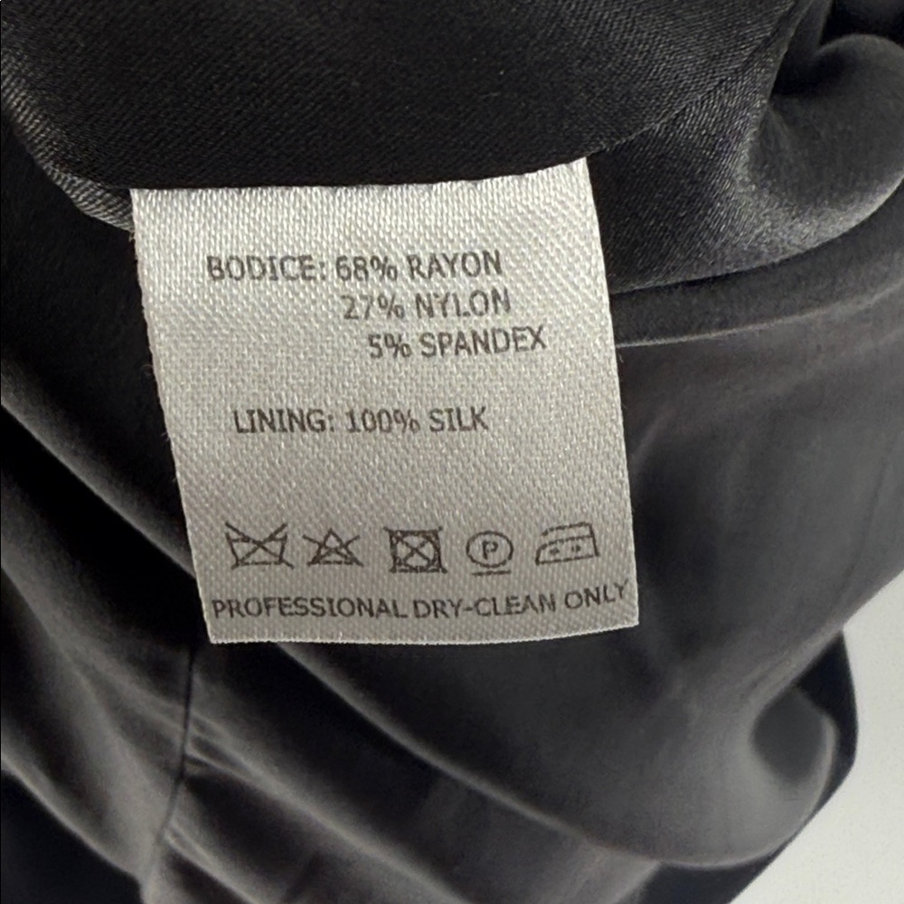 CATHERINE DEANE Size 6 Black Rayon Blend Cut Out Sleeveless Below Knee Dress - Picture 8 of 8